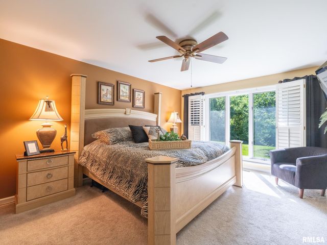 3 VALLEY HIGH Estates, Pekin, IL 61554