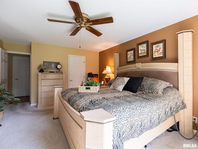 3 VALLEY HIGH Estates, Pekin, IL 61554