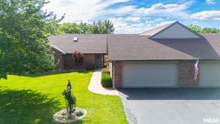 3 VALLEY HIGH Estates, Pekin, IL 61554