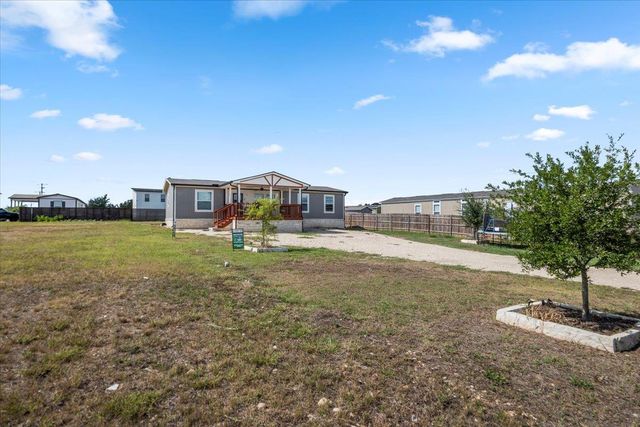 104 Pineapple Sage CV, Dale, TX 78616