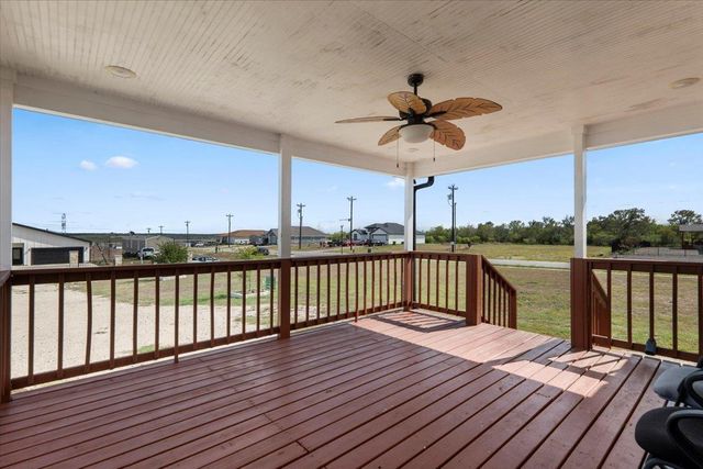 104 Pineapple Sage CV, Dale, TX 78616