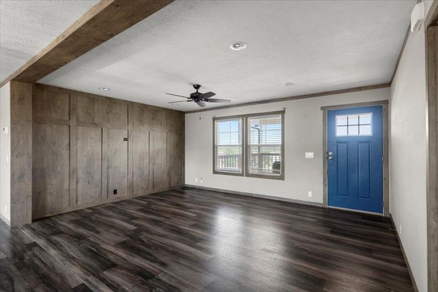 104 Pineapple Sage CV, Dale, TX 78616
