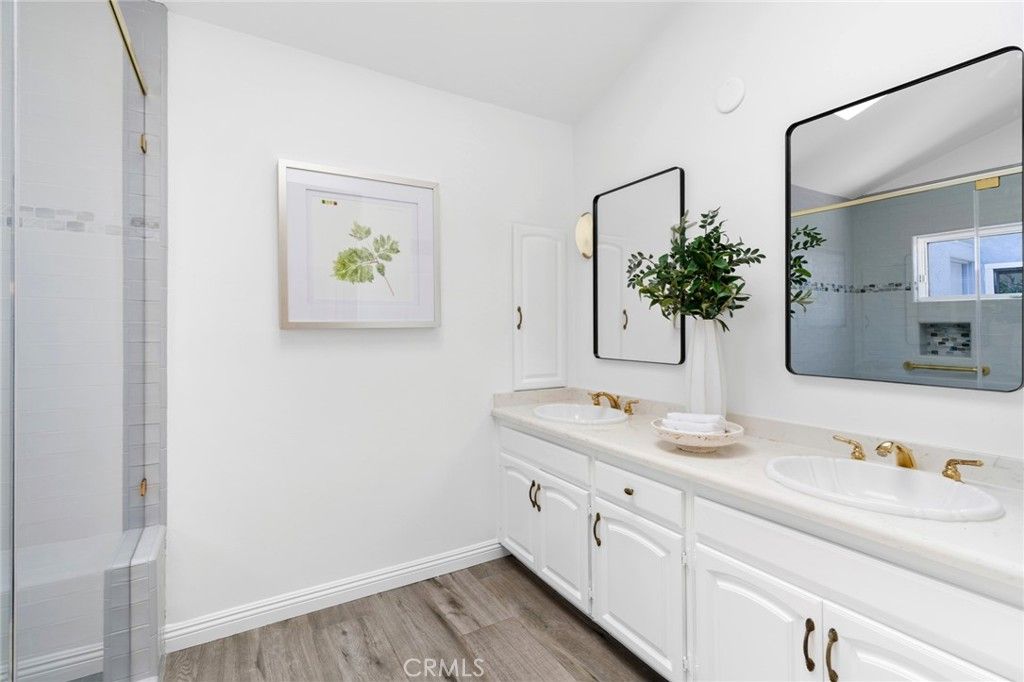 Image 18 of property listing at 2001 Yacht Mischief, Newport Beach, CA 92660