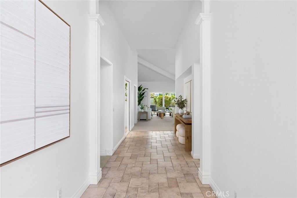 Image 5 of property listing at 2001 Yacht Mischief, Newport Beach, CA 92660