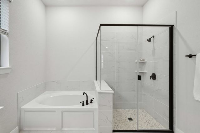 7749 Pondview Lane, Fort Worth, TX 76123