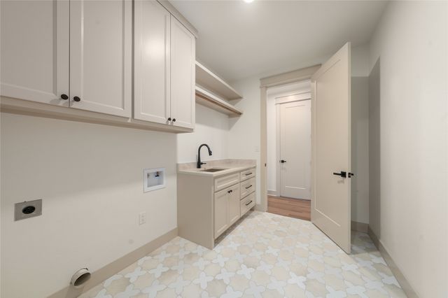 260 Willow Moon Ranch Road, Crawford, TX 76638