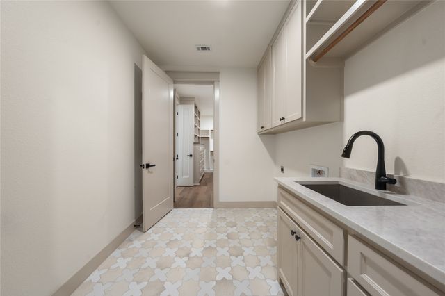 260 Willow Moon Ranch Road, Crawford, TX 76638