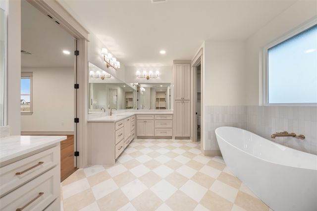 260 Willow Moon Ranch Road, Crawford, TX 76638