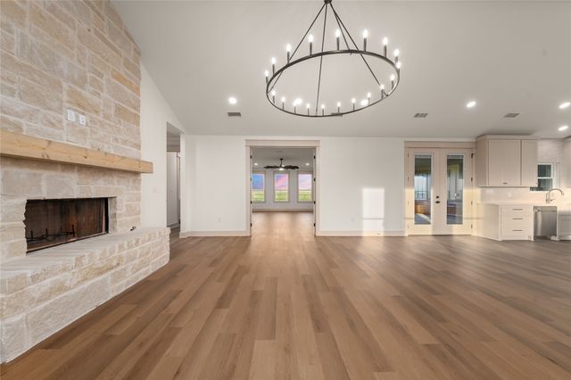 260 Willow Moon Ranch Road, Crawford, TX 76638