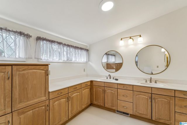 504 4TH AVENUE W, Oneonta, AL 35121