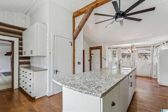 504 4TH AVENUE W, Oneonta, AL 35121