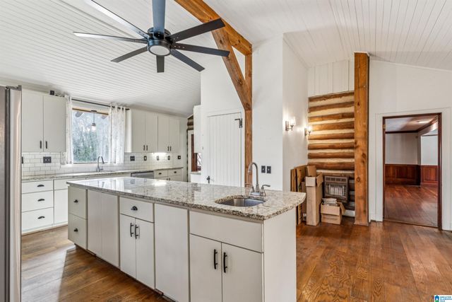 504 4TH AVENUE W, Oneonta, AL 35121