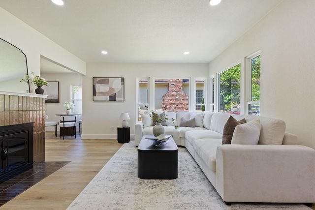 846 Vallejo Way, Sacramento, CA 95818