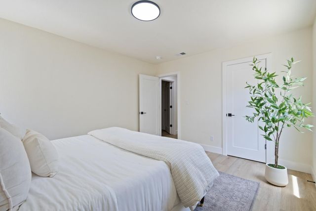 846 Vallejo Way, Sacramento, CA 95818