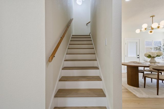 846 Vallejo Way, Sacramento, CA 95818