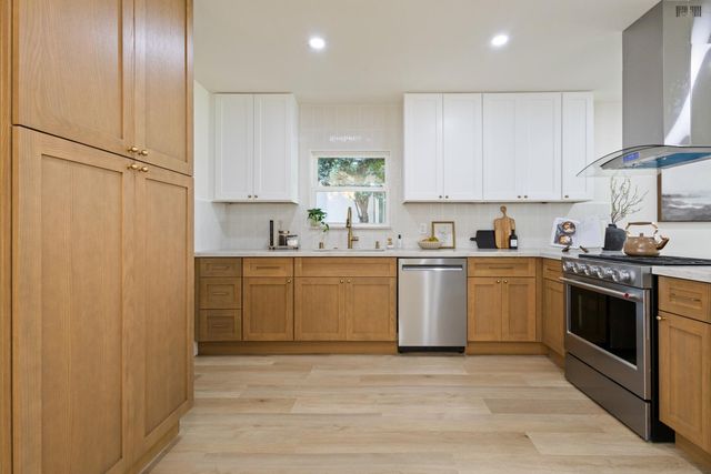 846 Vallejo Way, Sacramento, CA 95818