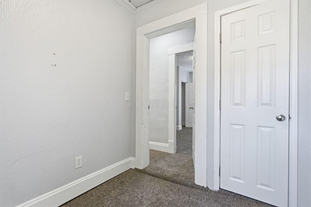 934 E 13th Avenue, Columbus, OH 43211