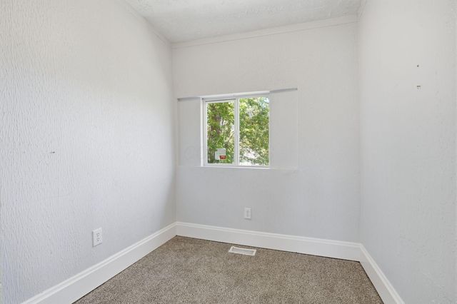 934 E 13th Avenue, Columbus, OH 43211