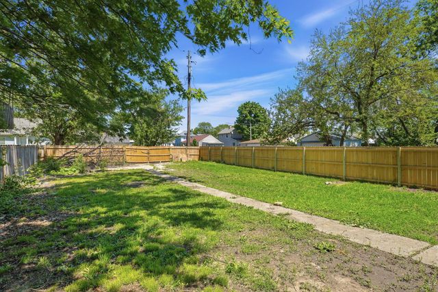 934 E 13th Avenue, Columbus, OH 43211