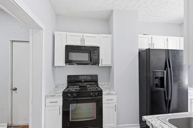 934 E 13th Avenue, Columbus, OH 43211