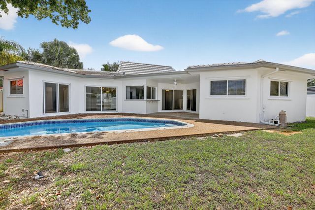 1931 NE 62nd Street, Fort Lauderdale, FL 33308