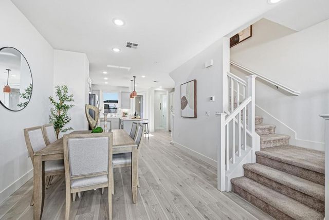 815 Santa Cecilia Terrace, Sunnyvale, CA 94085