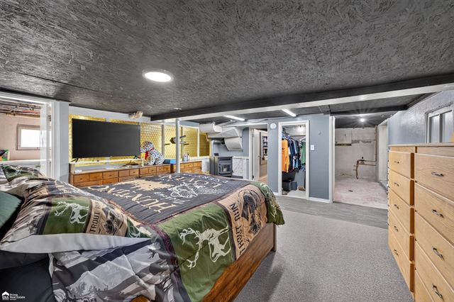 1442 Natalie Drive, Burton, MI 48529