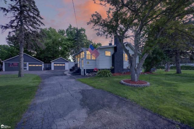 1442 Natalie Drive, Burton, MI 48529