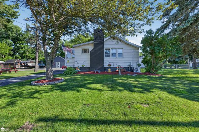 1442 Natalie Drive, Burton, MI 48529
