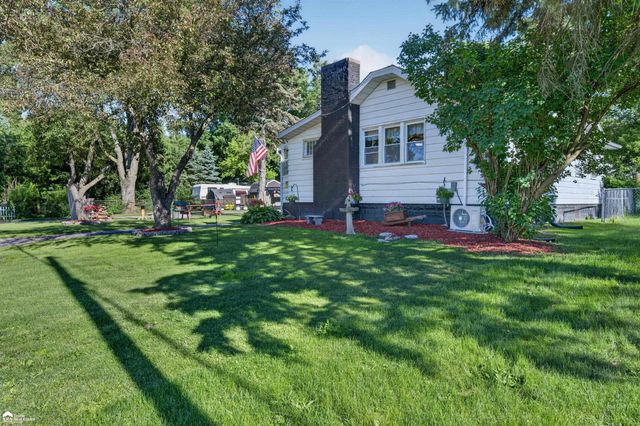 1442 Natalie Drive, Burton, MI 48529