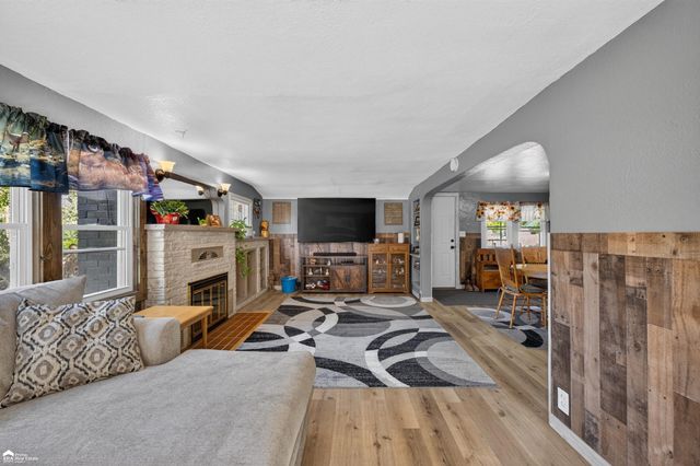 1442 Natalie Drive, Burton, MI 48529