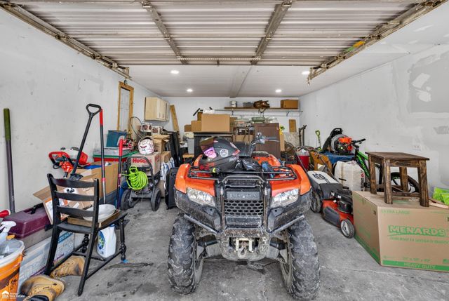 1442 Natalie Drive, Burton, MI 48529