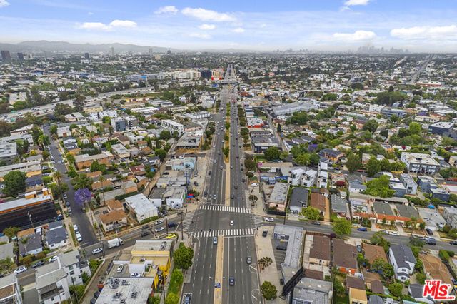 8687 Venice Boulevard, Los Angeles, CA 90034