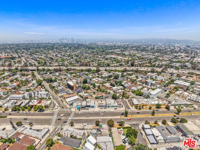 8687 Venice Boulevard, Los Angeles, CA 90034