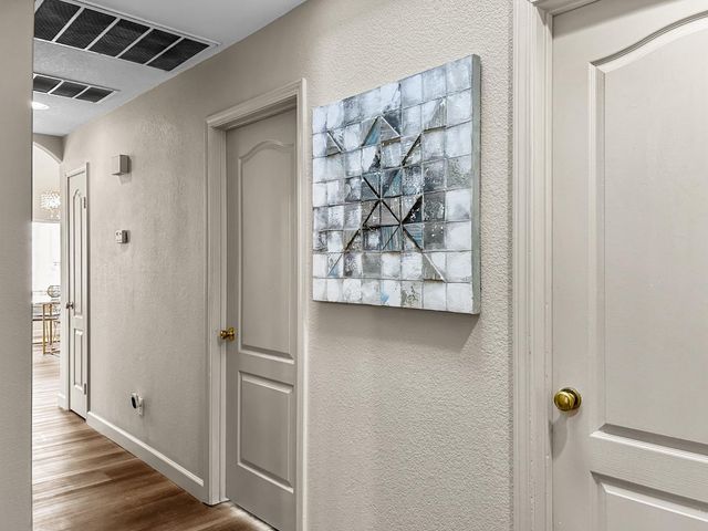 8534 N Meridian Avenue, Fresno, CA 93720