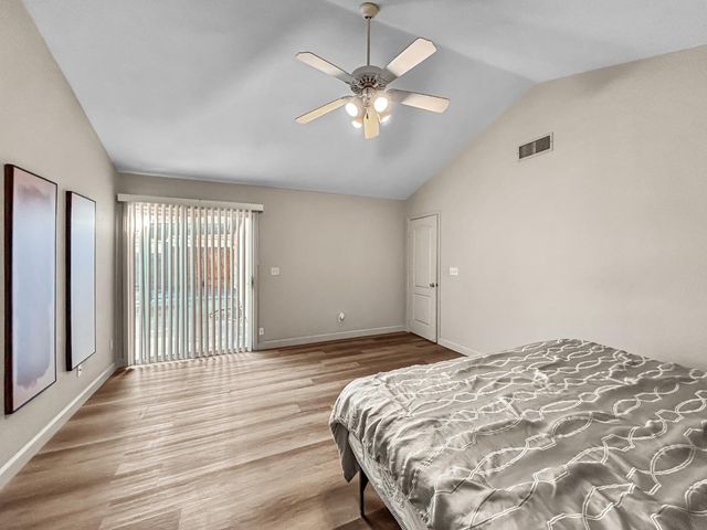 8534 N Meridian Avenue, Fresno, CA 93720