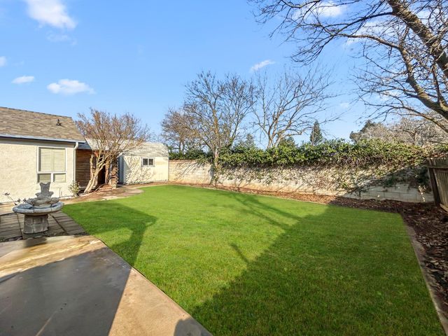 8534 N Meridian Avenue, Fresno, CA 93720