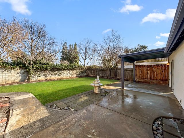 8534 N Meridian Avenue, Fresno, CA 93720