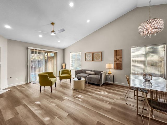 8534 N Meridian Avenue, Fresno, CA 93720