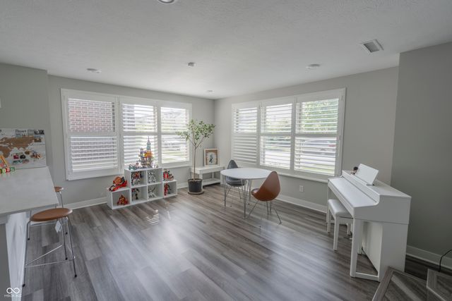 13484 Erlen Drive, Fishers, IN 46037