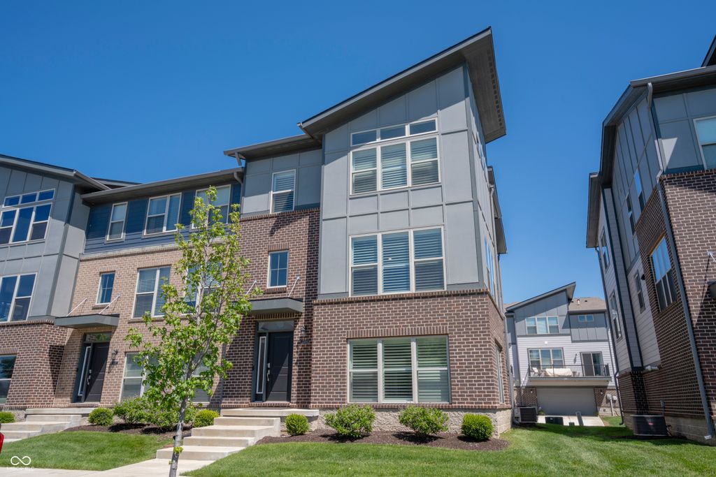 13484 Erlen Drive, Fishers, IN 46037