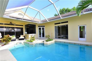 634 Soliel DR, Naples, FL 34110