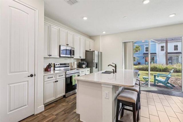 2968 ON THE ROCKS POINT, Kissimmee, FL 34747