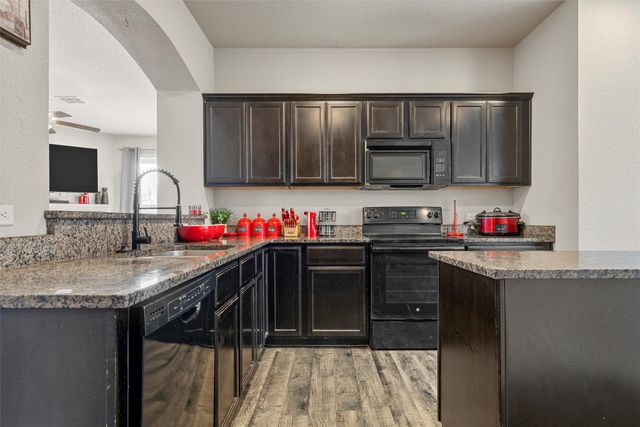 10620 Langham Drive, Waco, TX 76708