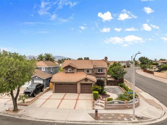 386 Arthur, Corona, CA 92879