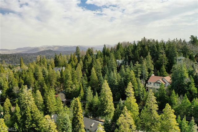 269 Massive, Lake Arrowhead, CA 92352