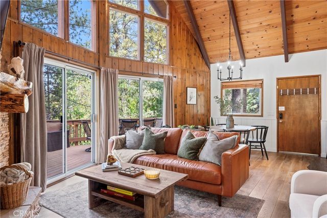 269 Massive, Lake Arrowhead, CA 92352