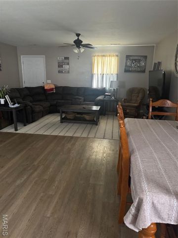 104 McClard Street, Dexter, MO 63841