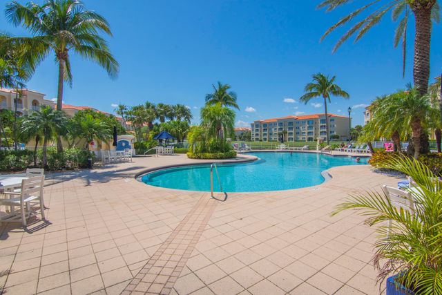 6 Harbour Isle Drive E Ph01, Fort Pierce, FL 34949