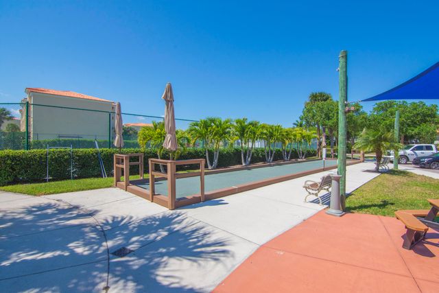 6 Harbour Isle Drive E Ph01, Fort Pierce, FL 34949